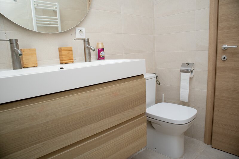 Barbu Vacarescu, apartament 3 camere, parcare subterana, TVA inclus.