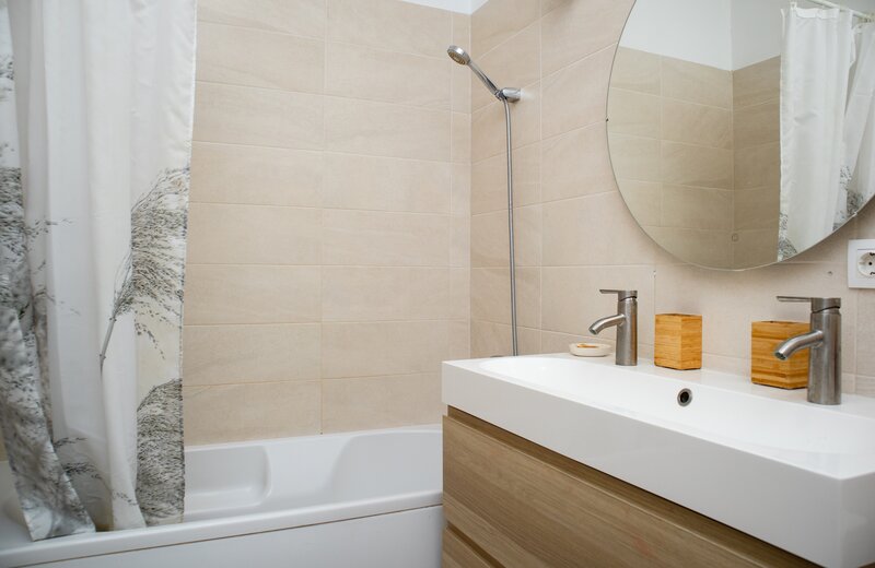 Barbu Vacarescu, apartament 3 camere, parcare subterana, TVA inclus.